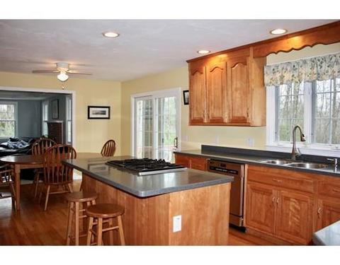 173 East St, Upton, MA 01568 photo 15