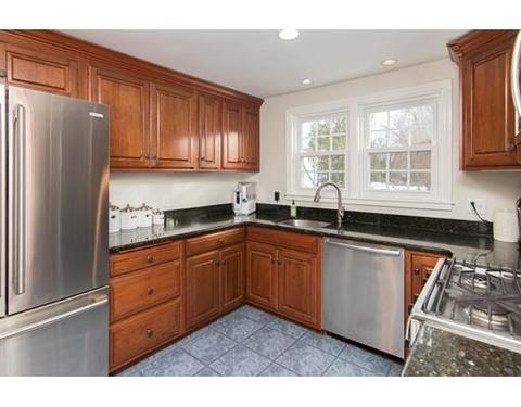 33 Hanson Ave, Walpole, MA 02081 photo 6
