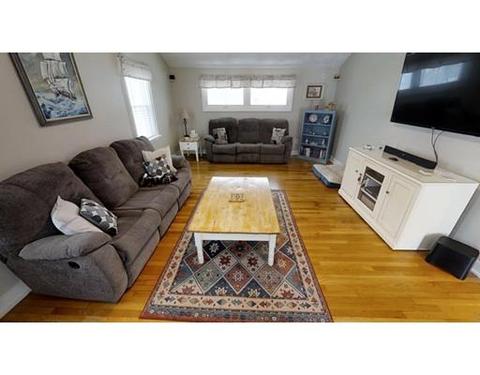 6 Bradford St, Derry, NH 03038 photo 12