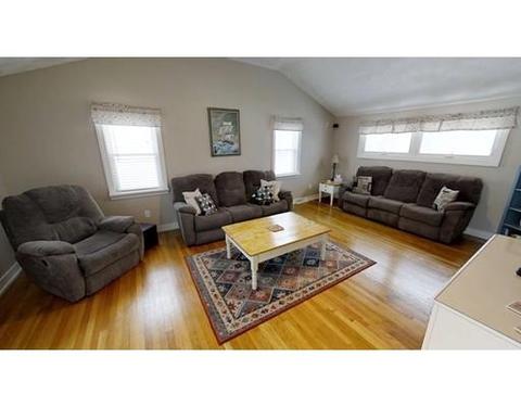 6 Bradford St, Derry, NH 03038 photo 10