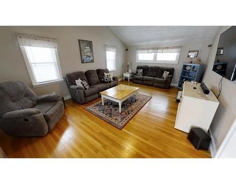 6 Bradford St, Derry, NH 03038 photo 13