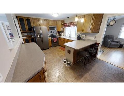 6 Bradford St, Derry, NH 03038 photo 6