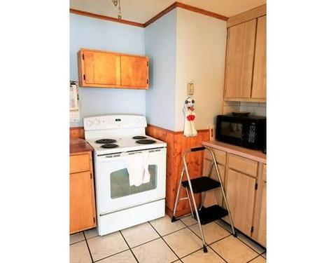 45 Vincent St, Springfield, MA 01129 photo 3