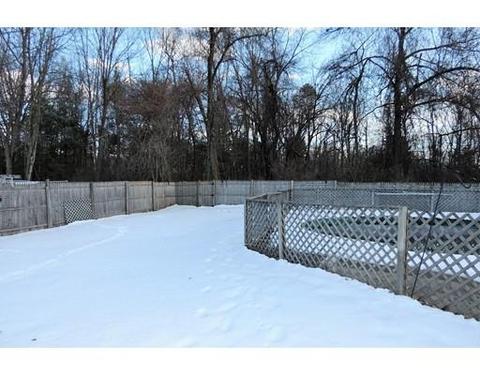 45 Vincent St, Springfield, MA 01129 photo 18