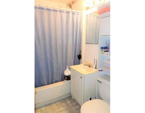 45 Vincent St, Springfield, MA 01129 photo 10