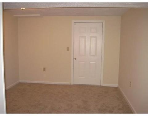 71 Jordan St, Springfield, MA 01129 photo 12