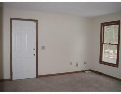 71 Jordan St, Springfield, MA 01129 photo 9