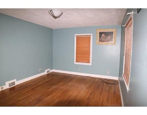 30 Savoy Ave, Springfield, MA 01104 photo 5