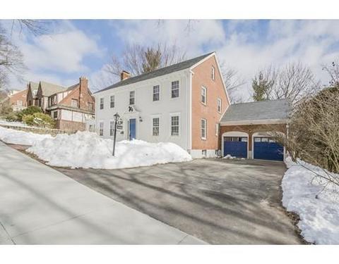 10 Audubon Rd, Worcester, MA 01602 photo 2
