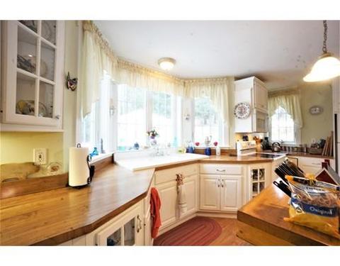 41 Taft St, Upton, MA 01568 photo 4