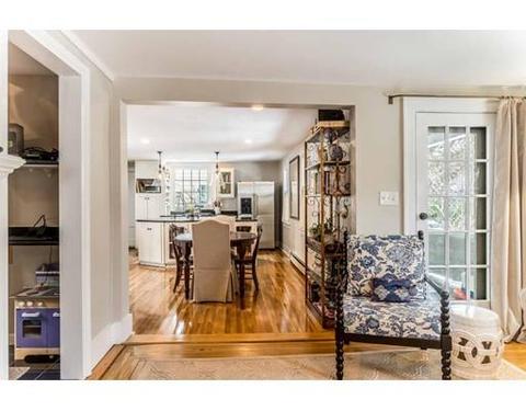 84 Pleasant St, Marblehead, MA 01945 photo 5