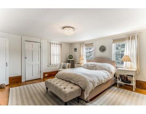 84 Pleasant St, Marblehead, MA 01945 photo 15