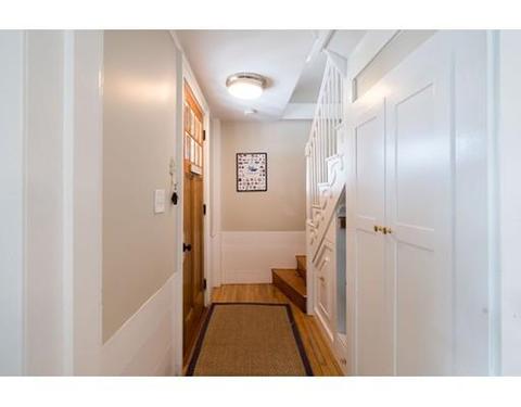 84 Pleasant St, Marblehead, MA 01945 photo 12