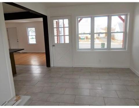 75 Surrey Rd, Springfield, MA 01118 photo 4