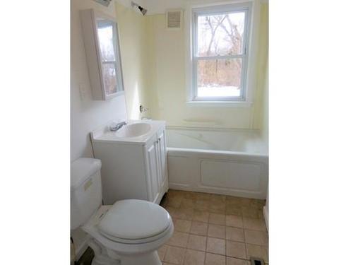 75 Surrey Rd, Springfield, MA 01118 photo 7