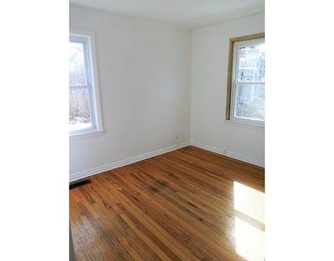 75 Surrey Rd, Springfield, MA 01118 photo 8