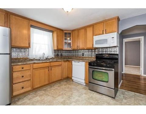 29 Fairway Dr, Springfield, MA 01108 photo 8