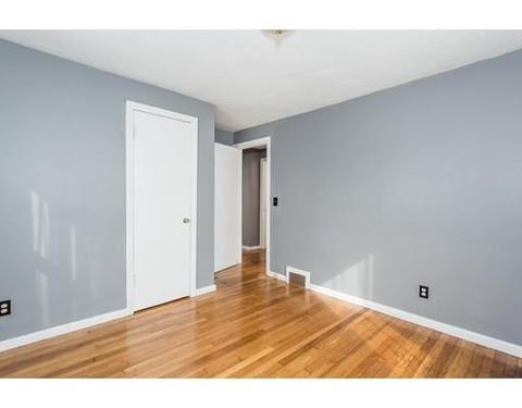 29 Fairway Dr, Springfield, MA 01108 photo 12
