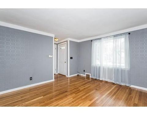 29 Fairway Dr, Springfield, MA 01108 photo 3