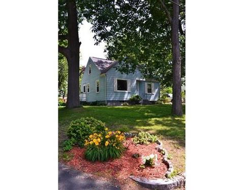 29 Fairway Dr, Springfield, MA 01108 photo 2