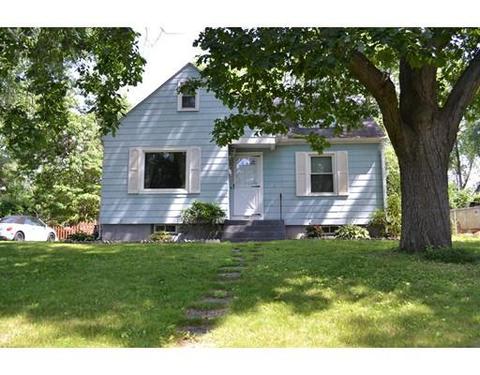 29 Fairway Dr, Springfield, MA 01108 photo 1