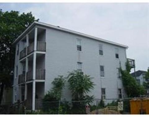 4 Hacker St, Worcester, MA 01603 photo 1