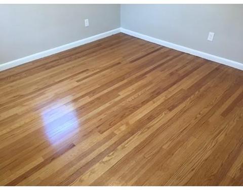 37 Flint St, Springfield, MA 01129 photo 12