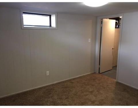 37 Flint St, Springfield, MA 01129 photo 19