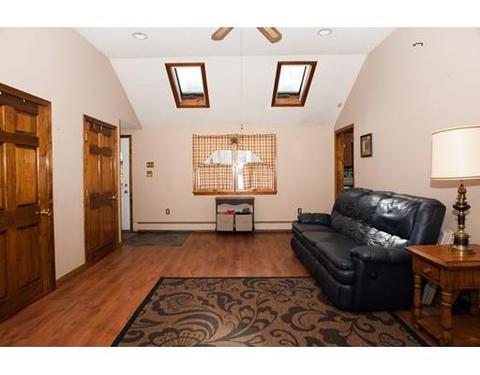 12 Pearl St, Upton, MA 01568 photo 8