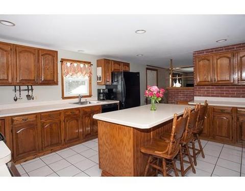 12 Pearl St, Upton, MA 01568 photo 7