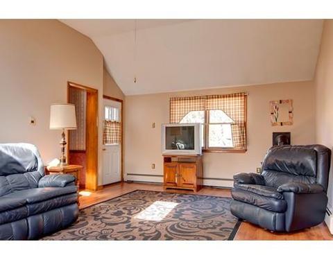 12 Pearl St, Upton, MA 01568 photo 9