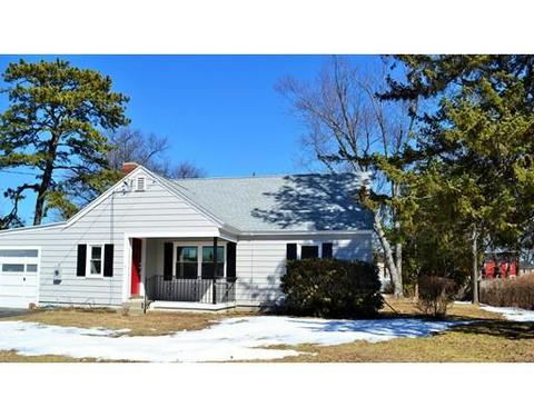 109 Dimmick St, Springfield, MA 01109 photo 1
