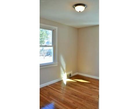 109 Dimmick St, Springfield, MA 01109 photo 7