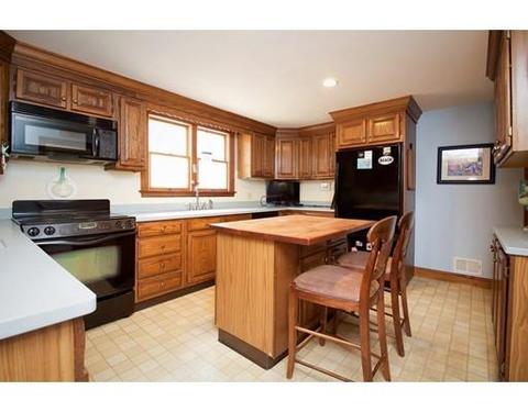 207 Lothrop St, Beverly, MA 01915 photo 8