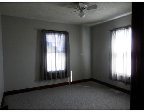 38 Ward St, Chicopee, MA 01020 photo 11