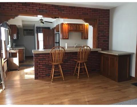 38 Ward St, Chicopee, MA 01020 photo 4