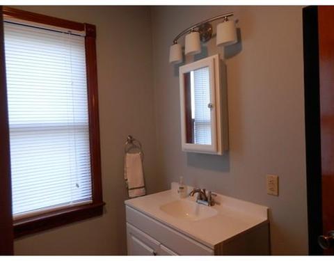 38 Ward St, Chicopee, MA 01020 photo 10