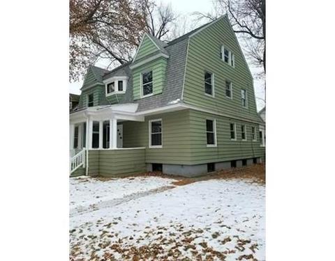 46 Irvington St, Springfield, MA 01108 photo 2