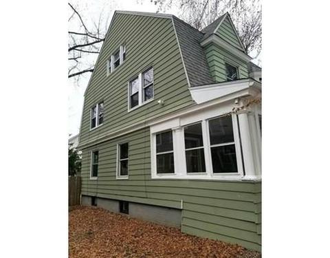 46 Irvington St, Springfield, MA 01108 photo 3