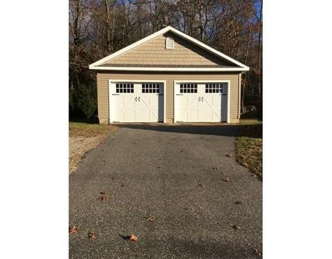 75 Beech St, Palmer, MA 01069 photo 2