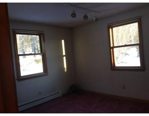 75 Beech St, Palmer, MA 01069 photo 5