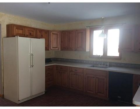 75 Beech St, Palmer, MA 01069 photo 3