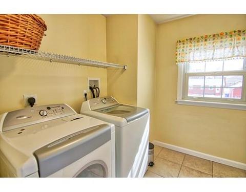 109 Mildred Ave, Springfield, MA 01104 photo 16