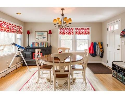 7 Juniper St, Ipswich, MA 01938 photo 4