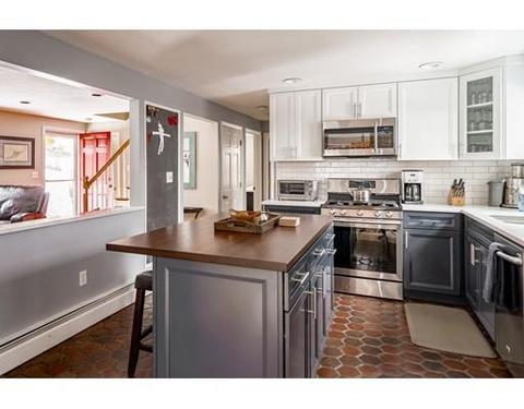 7 Juniper St, Ipswich, MA 01938 photo 5