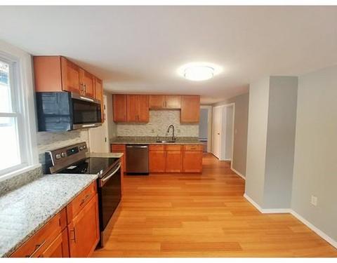 41 Wayne, Worcester, MA 01603 photo 4