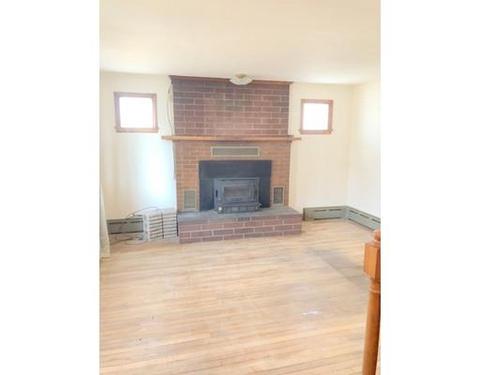 5 Oakdale St, Springfield, MA 01104 photo 2
