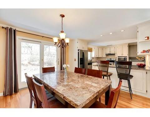 27 Doris Rd, Braintree, MA 02184 photo 5