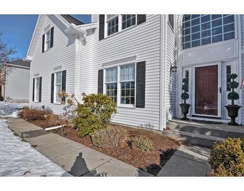 7 Winthrop Dr, Franklin, MA 02038 photo 2