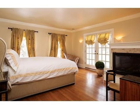 95 Clinton Rd, Brookline, MA 02445 photo 12